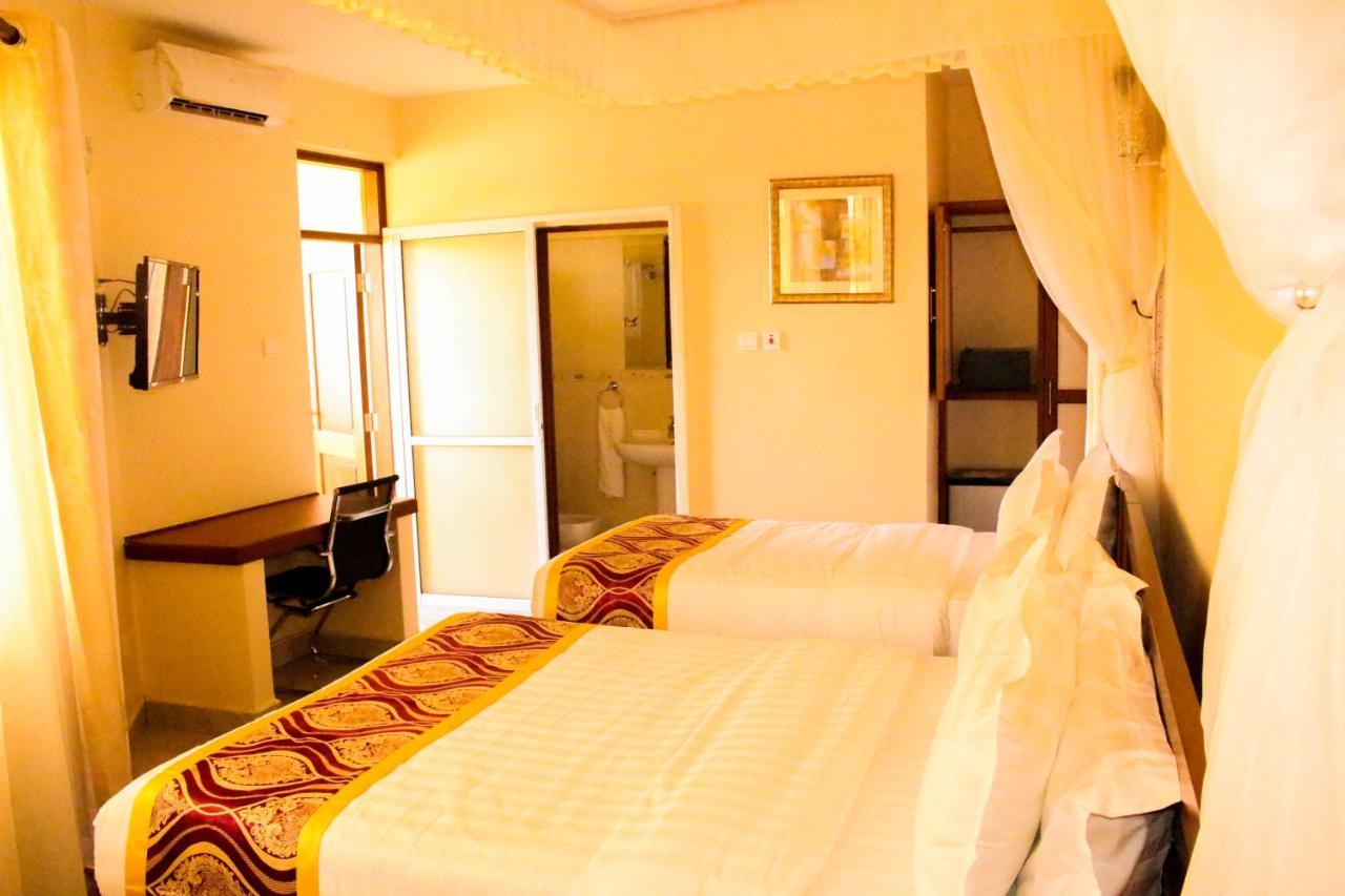 Prinias Hotel Кисуму Экстерьер фото