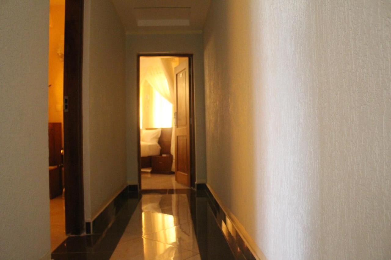 Prinias Hotel Кисуму Экстерьер фото