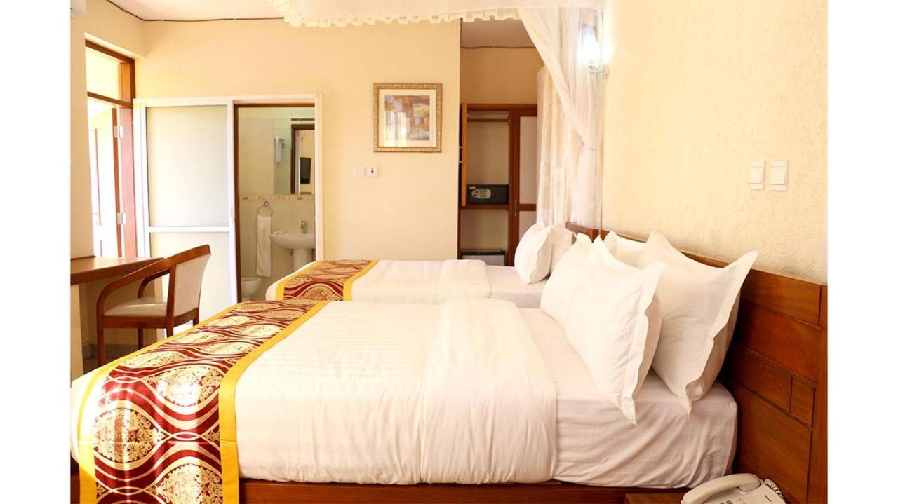 Prinias Hotel Кисуму Экстерьер фото